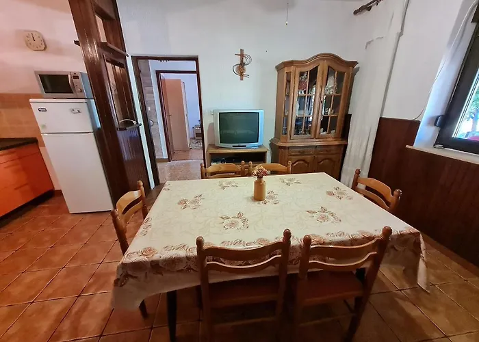 Andrea Apartman Klenovica